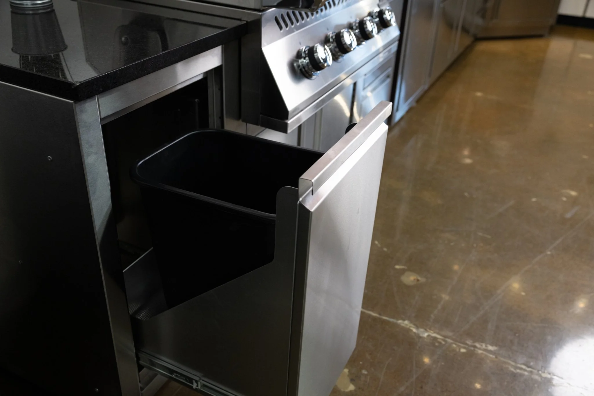 Module de cuisine extérieure Alésia M23 de Cuinox X BBQ Québec. - Image 3